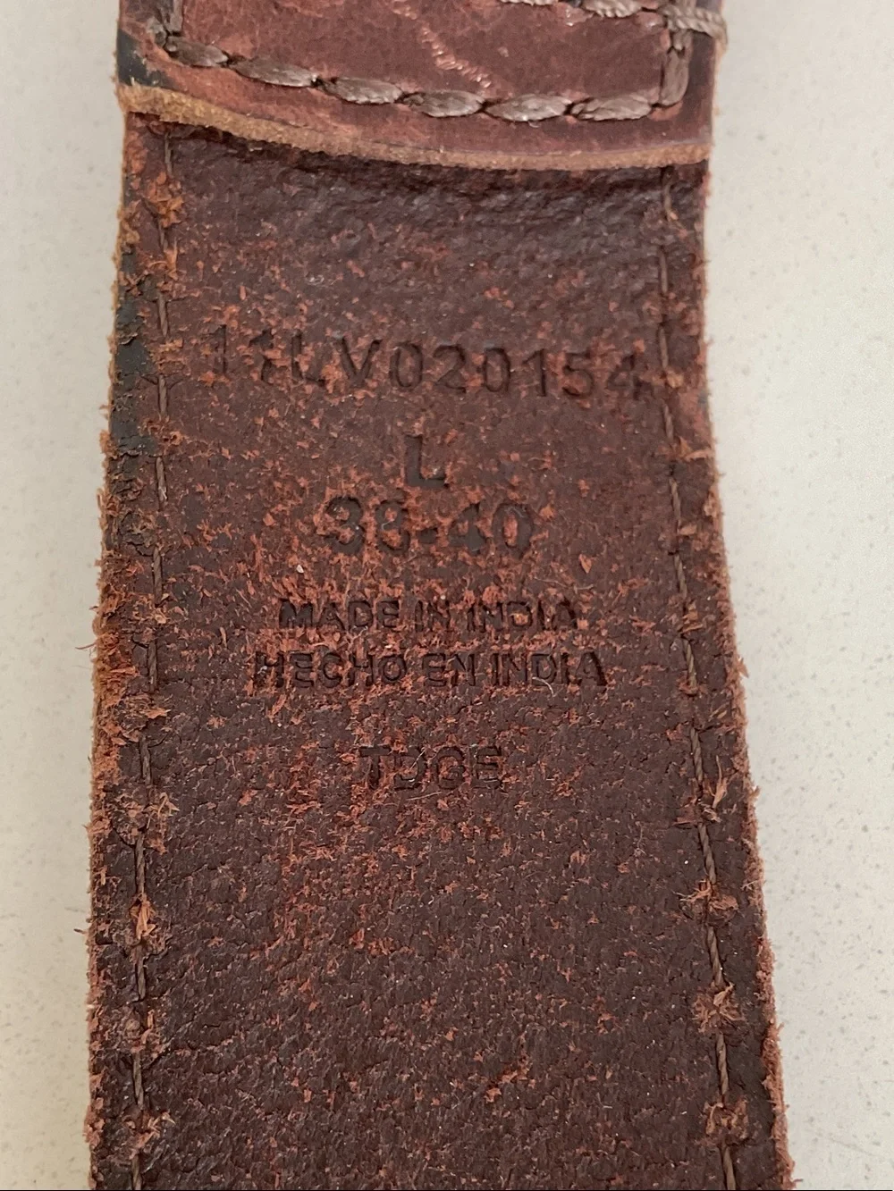 Levi's Men's Embossed Logo Loop Casual Leather Belt  11LV020154